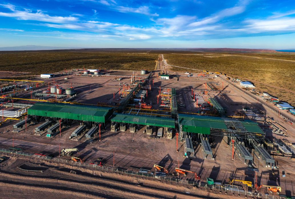 La infraestructura portuaria y los megaproyectos energéticos impulsan el despegue logístico de Río Negro con la mirada puesta en Vaca Muerta.