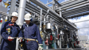 YPF y ENI adjudican una obra clave de 7mil millones de dólares para procesar el gas de Vaca Muerta.