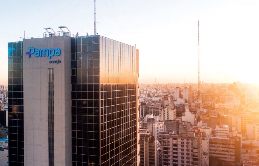 Pampa Energía invertirá US$ 2.700 millones para construir una mega planta de fertilizantes en Bahía Blanca con gas de Vaca Muerta.