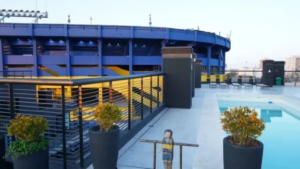 VILLA TRAFUL: YPF y el ACA reconstruyen la histórica estación de Confluencia con energía solar en un punto estratégico para el turismo y la conectividad vial camino a Vaca Muerta.