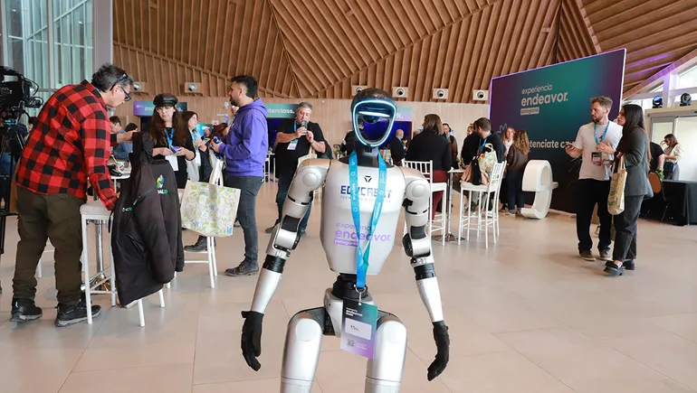 Experiencia Endeavor Patagonia: La Inteligencia Artificial y el Impulso Emprendedor Marcan la Agenda en Neuquén.