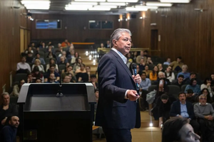 Figueroa defendió el RIGI y explicó el éxito del modelo neuquino.